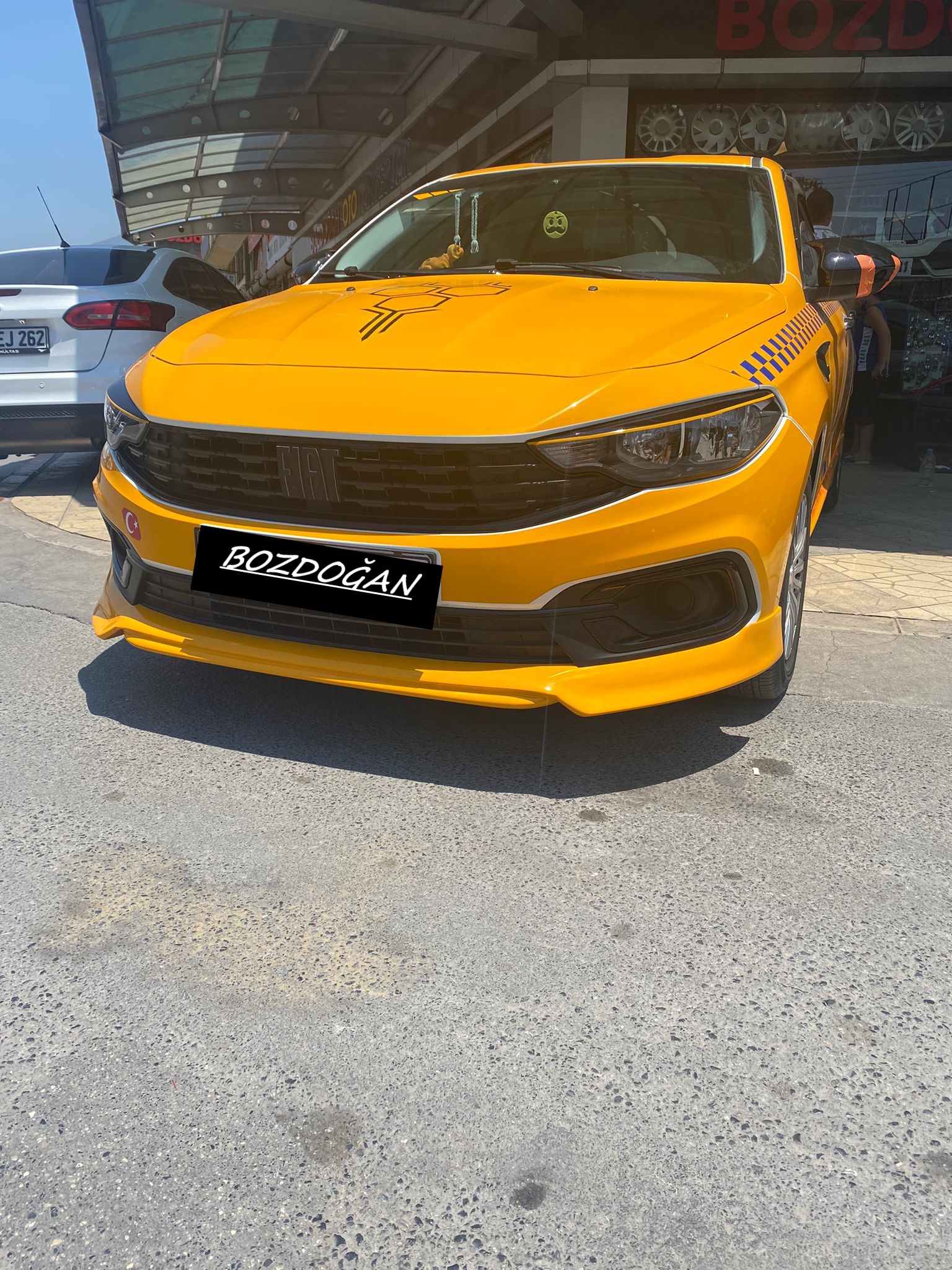Makyajlı Ön Karlık V1