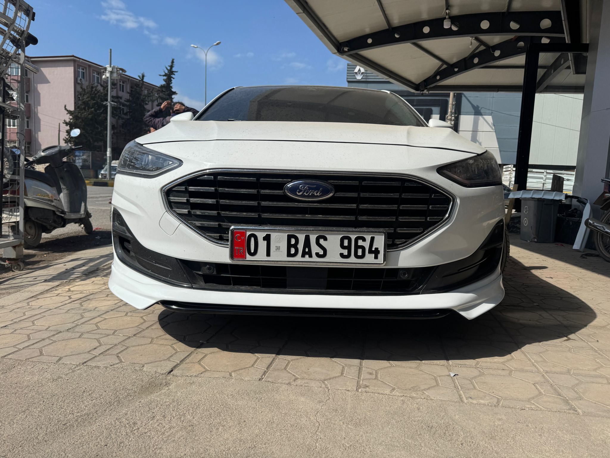Ön Karlık Makyajlı V3