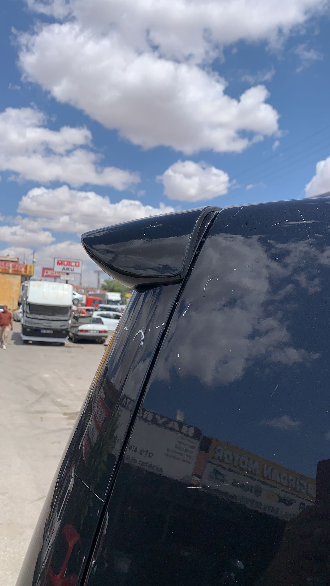 Çift Kapı Bagaj Spoiler